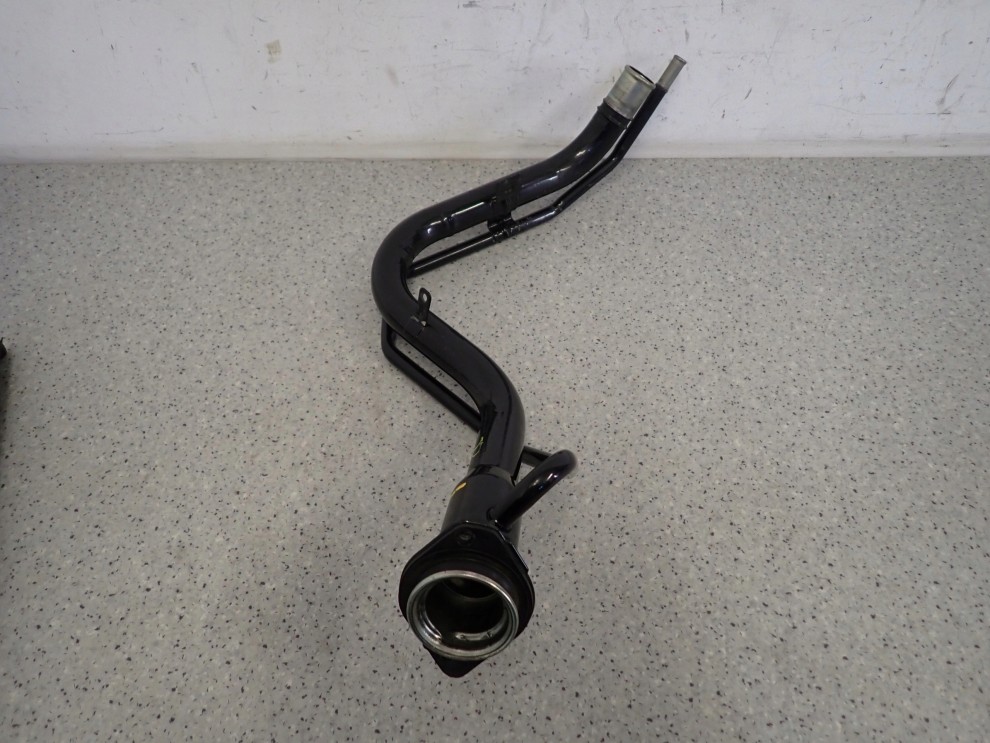 SUZUKI SWIFT MK7 10- RURA WLEWU PALIWA DIESEL 6/6