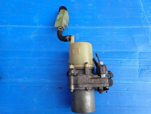 MAZDA 5 05-10 2.0i POMPA WSPOMAGANIA KIEROWNICY