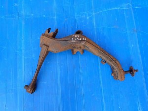 TOYOTA AVENSIS T25 03-07 WAHACZ TYLNY PRAWY WZDŁUŻNY 4/6 MINIATURA