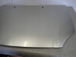 TOYOTA AVENSIS T25 02- MASKA POKRYWA SILNIKA 1C0 11/13 MINIATURA