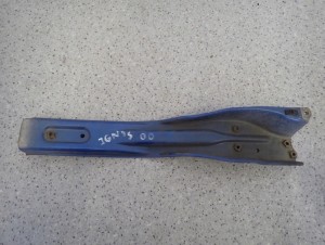 SUZUKI IGNIS I 00-03 WSPORNIK ZAMKA MASKI