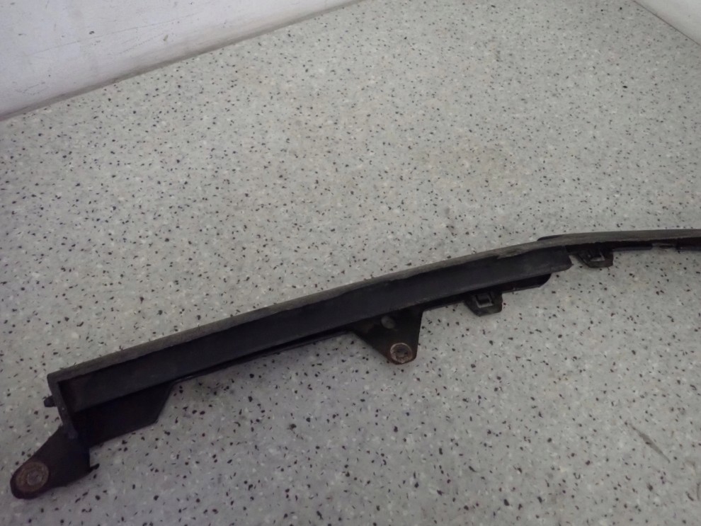 TOYOTA AVENSIS T25 02- LISTWA ZDERZAKA PRZEDNIA LEWA 10/12