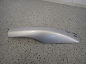 TOYOTA AVENSIS T25 03- ZAŚLEPKA RELINGU DACHOWEGO TYLNA LEWA