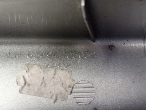 TOYOTA AVENSIS T25 03- ZAŚLEPKA RELINGU DACHOWEGO TYLNA LEWA 5/5 MINIATURA