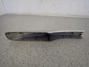 TOYOTA AVENSIS T25 03- ZAŚLEPKA RELINGU DACHOWEGO TYLNA PRAWA 4/5 MINIATURA