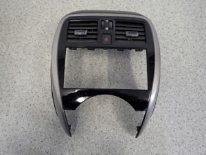 NISSAN MICRA K13 13- RAMKA RADIA KRATKA