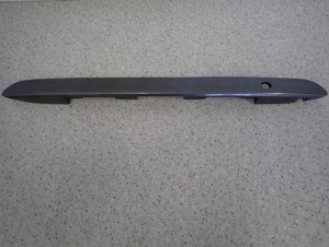 TOYOTA COROLLA E12 HB 02- LISTWA KLAPY TYLNEJ BLENDA 2/3 MINIATURA