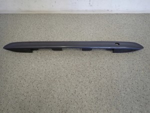 TOYOTA COROLLA E12 HB 02- LISTWA KLAPY TYLNEJ BLENDA 2/4 MINIATURA