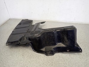 TOYOTA COROLLA E12 2.0 D4D 03- OSŁONA SILNIKA DOLNA PRAWA 4/4 MINIATURA