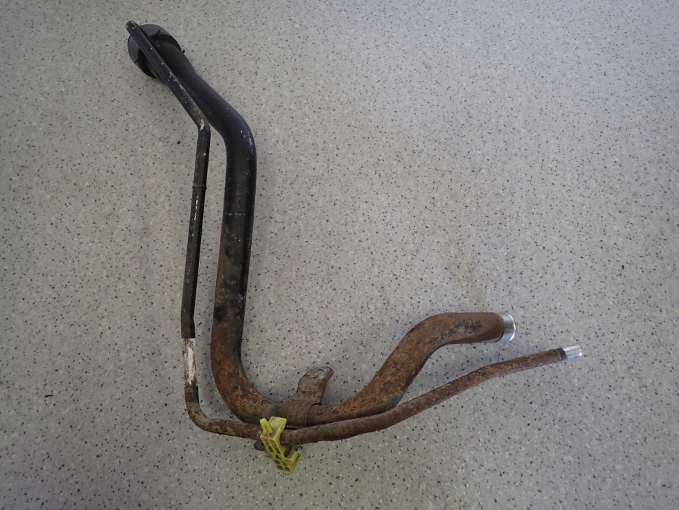 TOYOTA AURIS 07- 1.4 D4D RURA WLEWU PALIWA 4/8