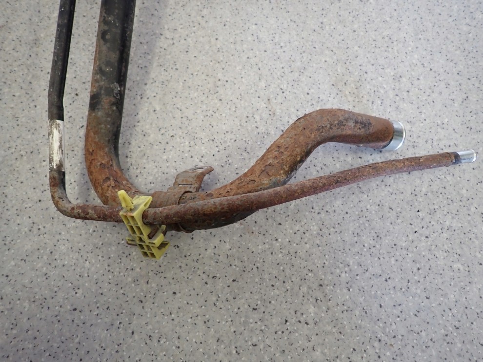 TOYOTA AURIS 07- 1.4 D4D RURA WLEWU PALIWA 5/8