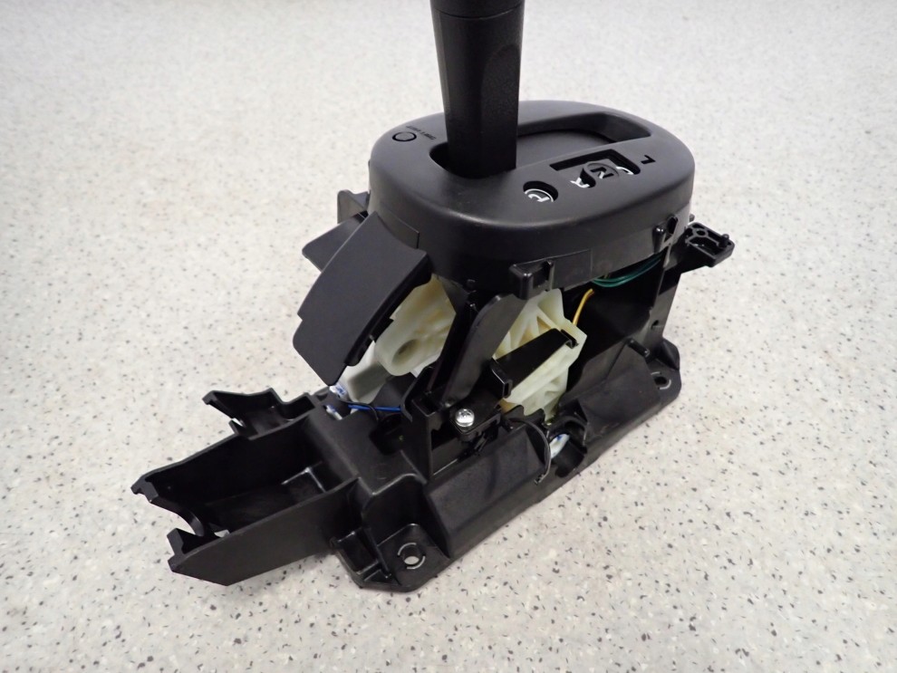 NISSAN MICRA K13 13- LEWAREK DŹWIGNIA ZMIANY BIEGÓW AUTOMAT 2/7