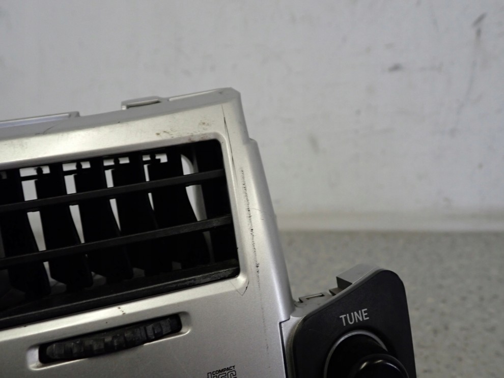 TOYOTA YARIS II 06-09 RADIO FABRYCZNE EUROPA 6/15