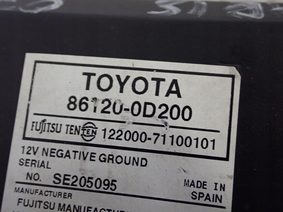 TOYOTA YARIS II 06-09 RADIO FABRYCZNE EUROPA 14/15