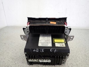 TOYOTA YARIS II 06-09 RADIO FABRYCZNE EUROPA 12/15 MINIATURA