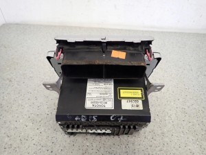 TOYOTA YARIS II 06-09 RADIO FABRYCZNE EUROPA 13/15 MINIATURA