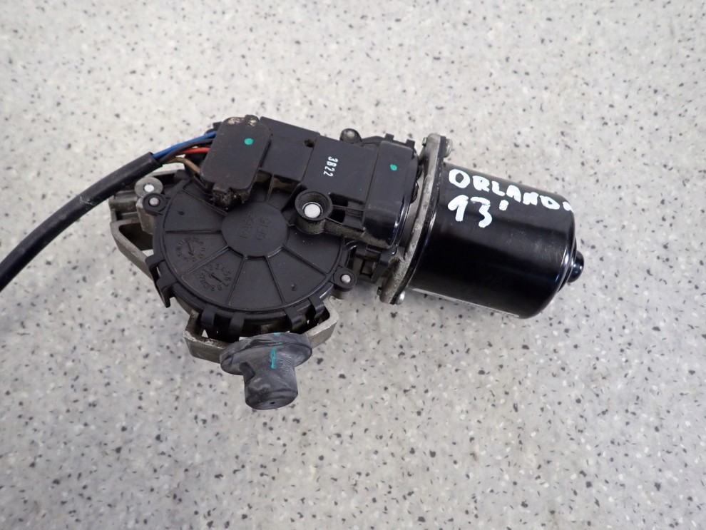 CHEVROLET ORLANDO 10- SILNICZEK WYCIERACZEK PRZEDNICH 2/4