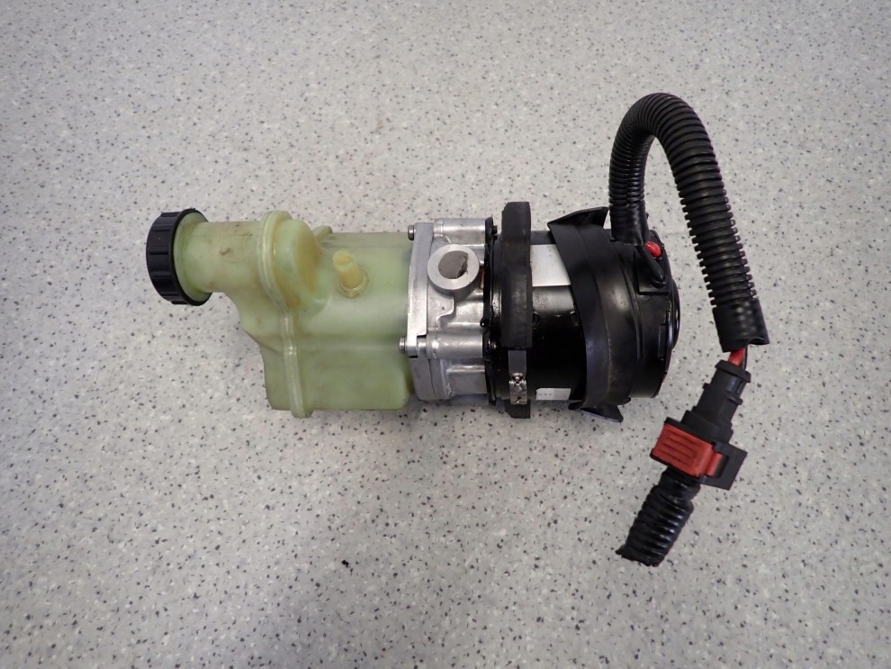 NISSAN ALMERA N16 1.5 DCI 03-06 POMPA WSPOMAGANIA ELEKTRYCZNA 5/6