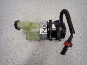 NISSAN ALMERA N16 1.5 DCI 03-06 POMPA WSPOMAGANIA ELEKTRYCZNA 5/6 MINIATURA