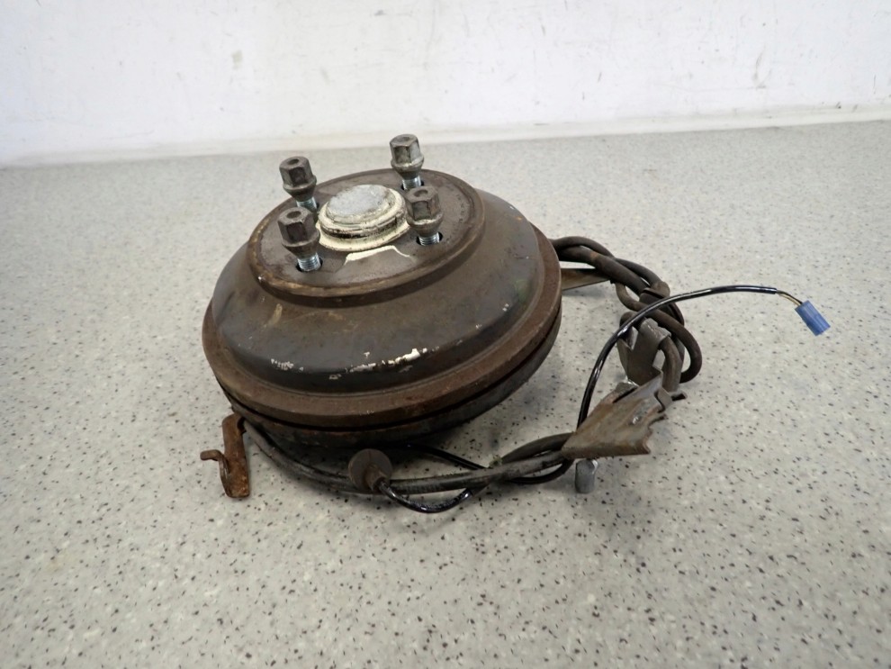 SUZUKI SWIFT TS 07-09 PIASTA BĘBEN HAMULCOWY TYLNY LEWY 3/8