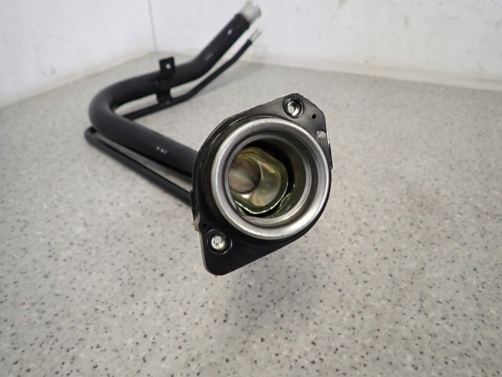 SUZUKI SWIFT 04-10 RURA WLEWU PALIWA BENZYNA 5/8