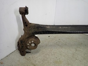 TOYOTA YARIS I 99- BELKA ZAWIESZENIA TYLNEGO GOŁA 8/14 MINIATURA