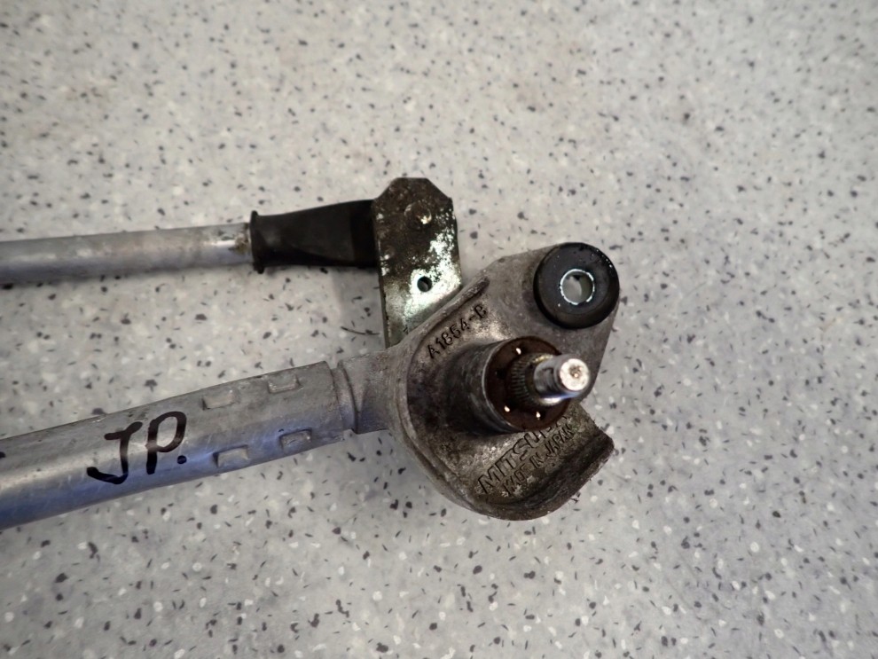 SUZUKI SWIFT 04- MK6 JS MECHANIZM WYCIERACZEK PRZÓD 3/5