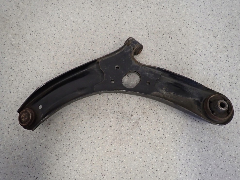 KIA RIO IIi 11-14 WAHACZ PRZEDNI PRAWY 4/4