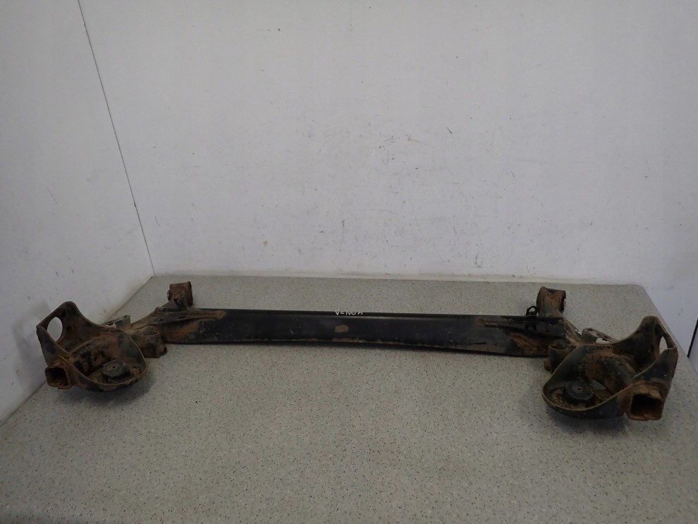 KIA VENGA HYUNDAI IX20 09- BELKA ZAWIESZENIA TYLNEGO 1/11