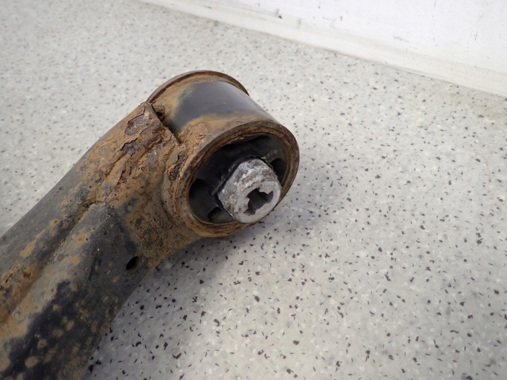 KIA VENGA HYUNDAI IX20 09- BELKA ZAWIESZENIA TYLNEGO 4/11