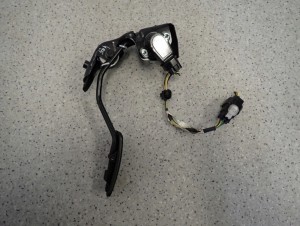 TOYOTA COROLLA E12 02-07 POTENCJOMETR GAZU 89821-52021 3/5 MINIATURA