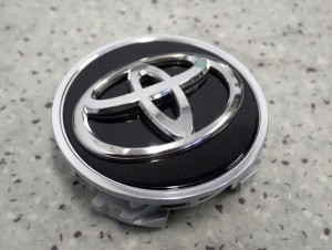 TOYOTA ORYGINAŁ KOŁPAK KAPSEL ZAŚLEPKA NAKŁADKA DEKIELEK FELGI ALUMINIOWEJ