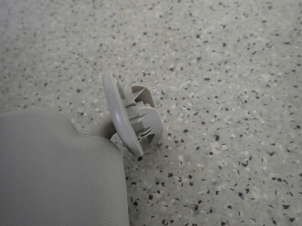 SUZUKI SWIFT MK6 05-09 DASZEK PRZECIWSŁONECZNY PRAWY 5/5