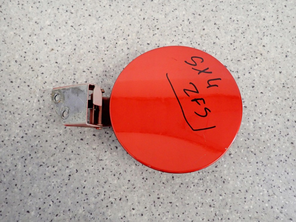 SUZUKI SX4 FIAT SEDICI 06-13 KLAPKA WLEWU PALIWA ZFS 1/5