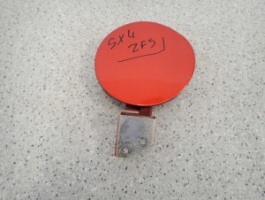 SUZUKI SX4 FIAT SEDICI 06-13 KLAPKA WLEWU PALIWA ZFS 2/5 MINIATURA