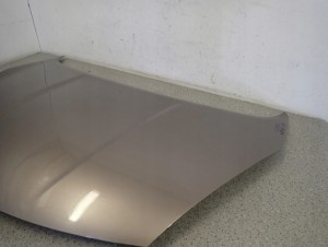 NISSAN NOTE E11 LIFT 09-12 MASKA POKRYWA SILNIKA C30 9/10 MINIATURA