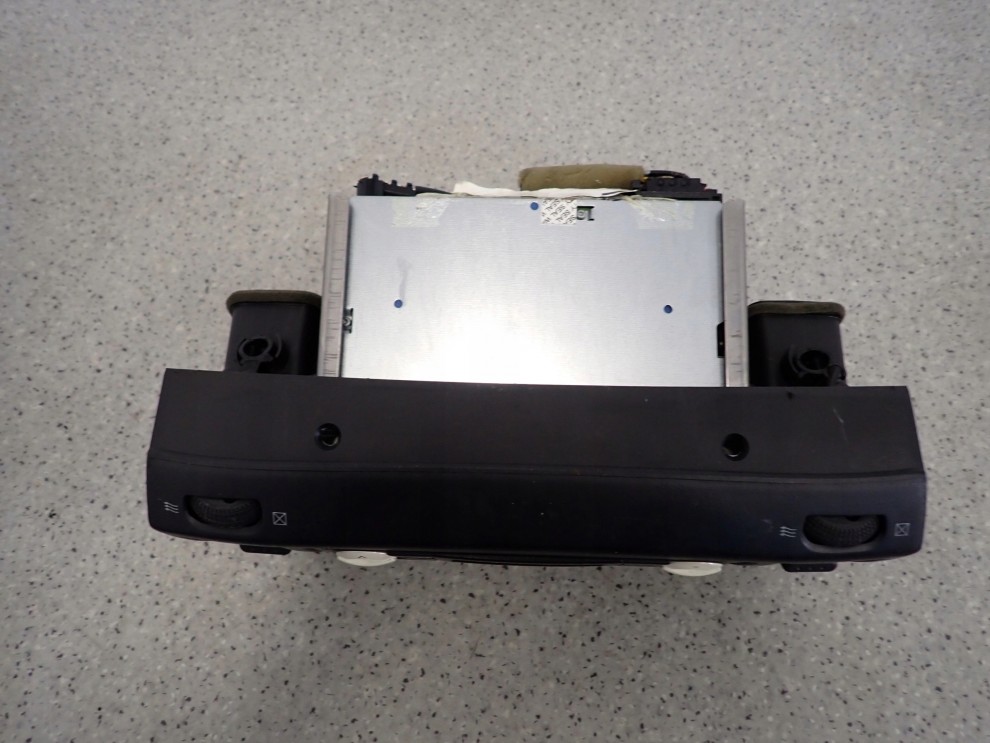 NISSAN MICRA K12 03-10 RADIO SCHOWEK 6/7