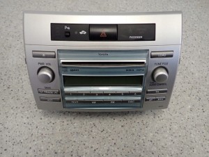 TOYOTA COROLLA VERSO 04-08 RADIO FABRYCZNE