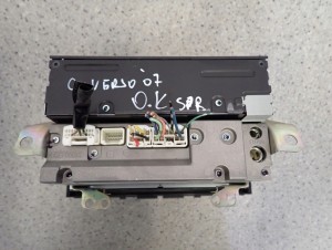 TOYOTA COROLLA VERSO 04-08 RADIO FABRYCZNE 8/8 MINIATURA