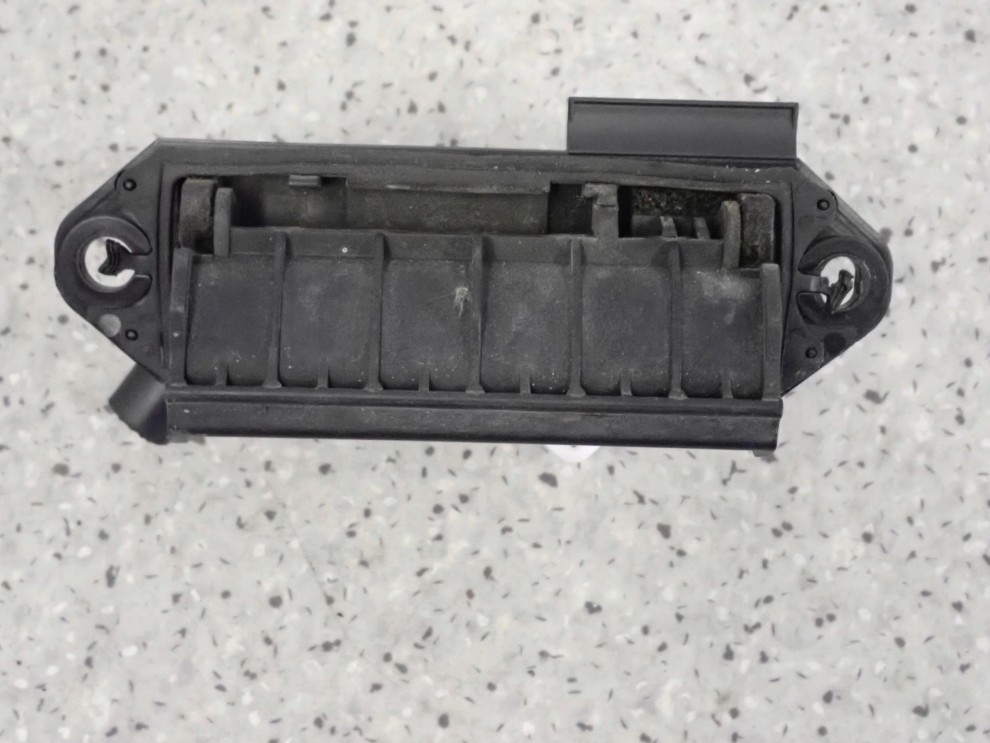 TOYOTA COROLLA E12 02- KLAMKA KLAPY TYŁ KOMBI 4/6