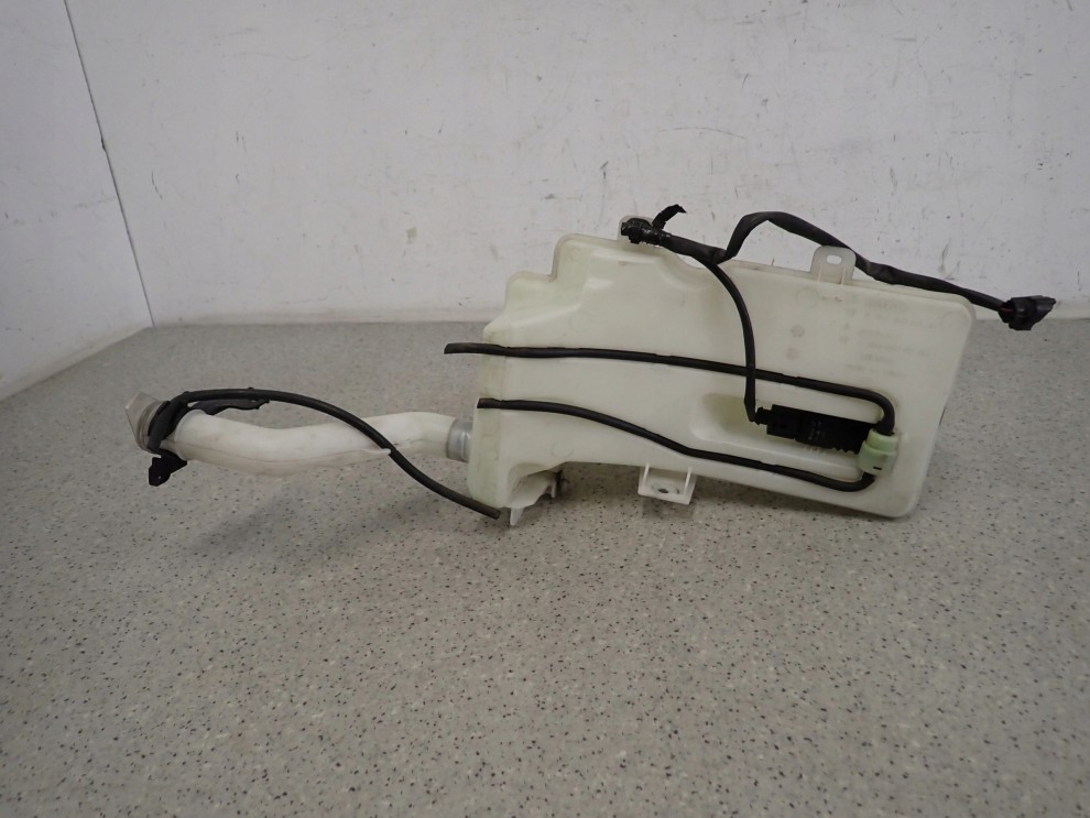 MITSUBISHI COLT CZ3 04- ZBIORNICZEK SPRYSKIWACZY 1/7