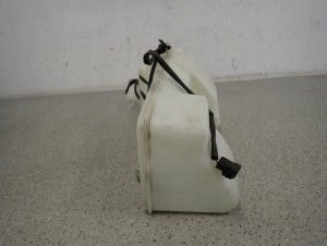 MITSUBISHI COLT CZ3 04- ZBIORNICZEK SPRYSKIWACZY 6/7 MINIATURA