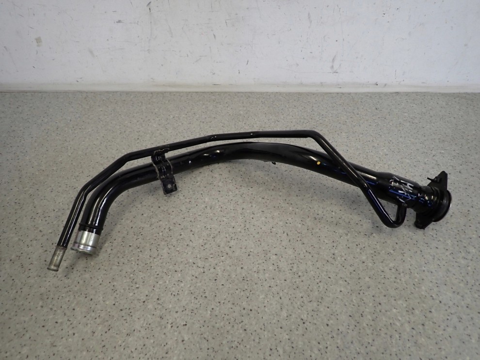 SUZUKI SWIFT MK7 10- RURA WLEWU PALIWA BENZYNA 1/7