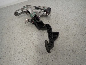 TOYOTA YARIS II 06- PEDAŁ SPRZĘGŁA 2/7 MINIATURA