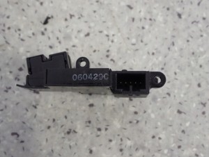 CIVIC VIII UFO 06-11 CZUJNIK KĄTA SKRĘTU 2/6 MINIATURA