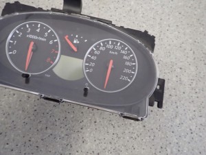 NISSAN MICRA 1.2 K12 03-10 LICZNIK ZEGARY 3/7 MINIATURA