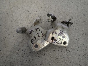 CHEVROLET AVEO T250 4D 07- ZAWIASY DRZWI PRZEDNIE PRAWE