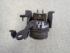 TOYOTA AVENSIS T25 2.0D PRZEDLIFT 02-05 PODUSZKA SILNIKA PRZEDNIA PRAWA