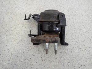 TOYOTA COROLLA VERSO 04-09 2.0 D4D PODUSZKA SILNIKA PRAWA 3/5 MINIATURA