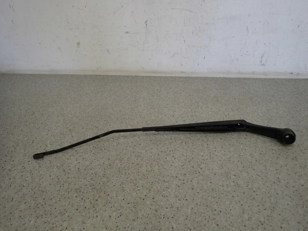 KIA PICANTO 07-11 RAMIE WYCIERACZKI PRZEDNIE PRAWE 5/6